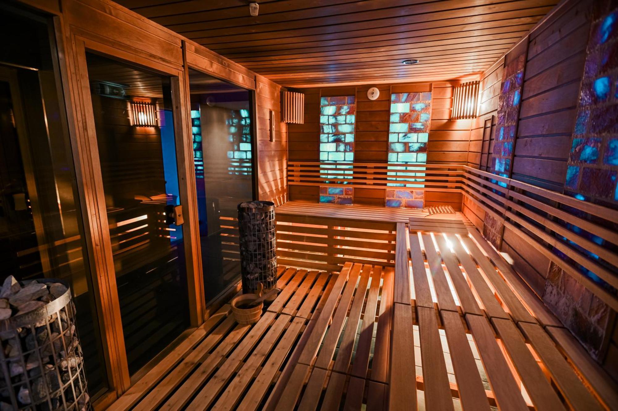 Sport Hotel *** 多纳瓦利 外观 照片