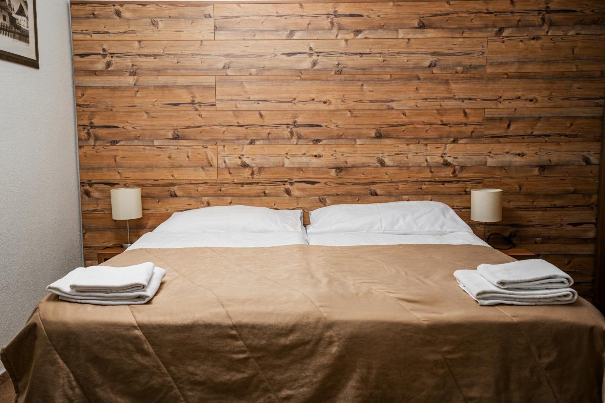 Sport Hotel *** 多纳瓦利 外观 照片
